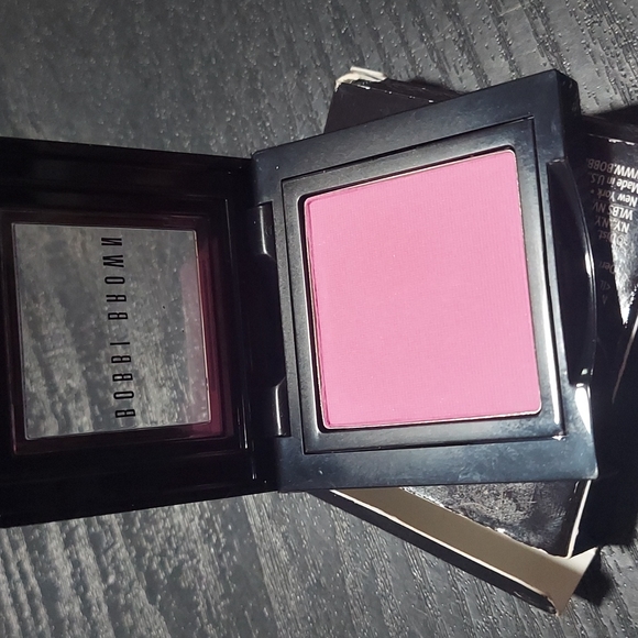 Bobbi Brown Makeup Bobbi Brown Pale Pink Blush Poshmark